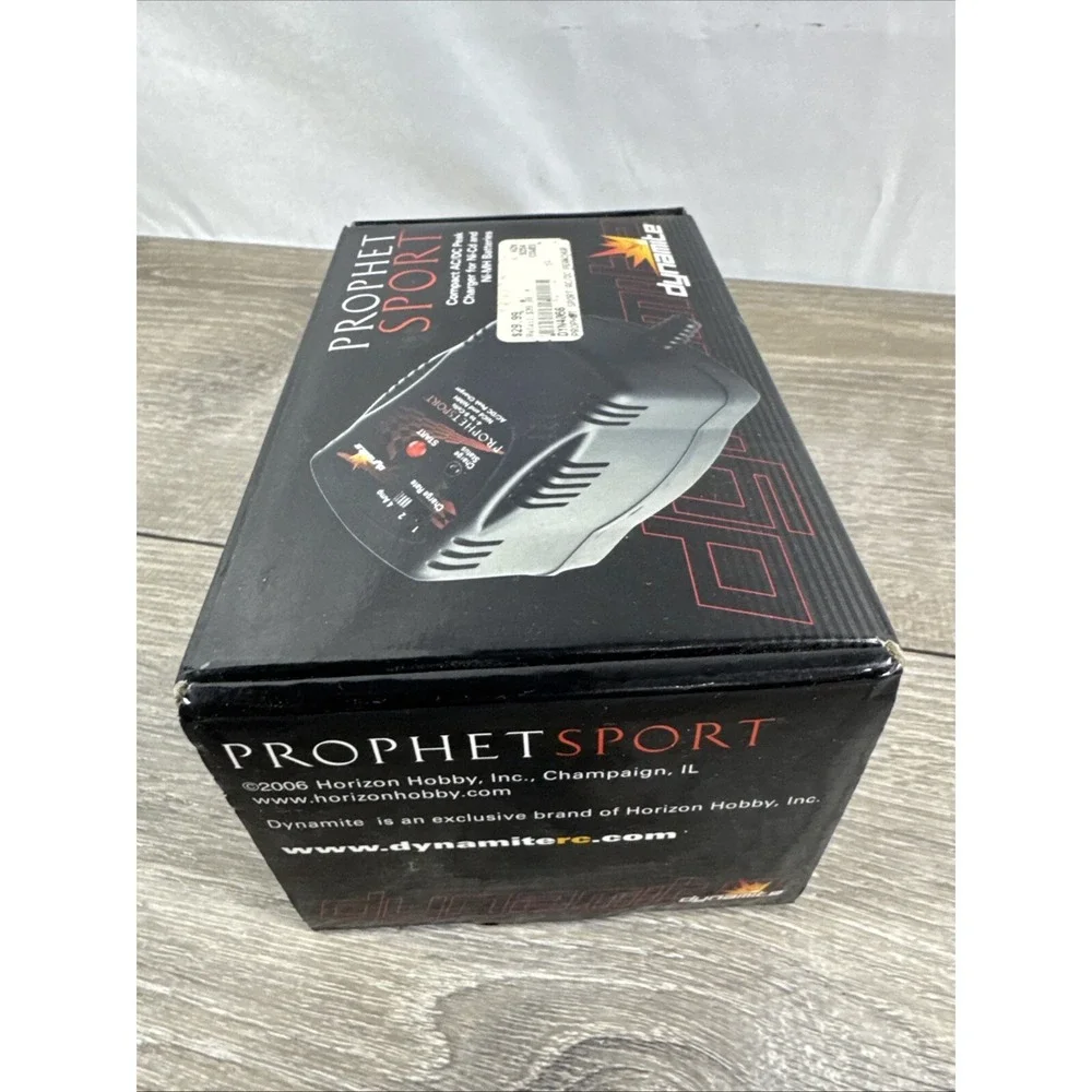 Dynamite Prophet Sport II Compact AC DC Charger Ni-Cd  Ni-MH  DYN4056